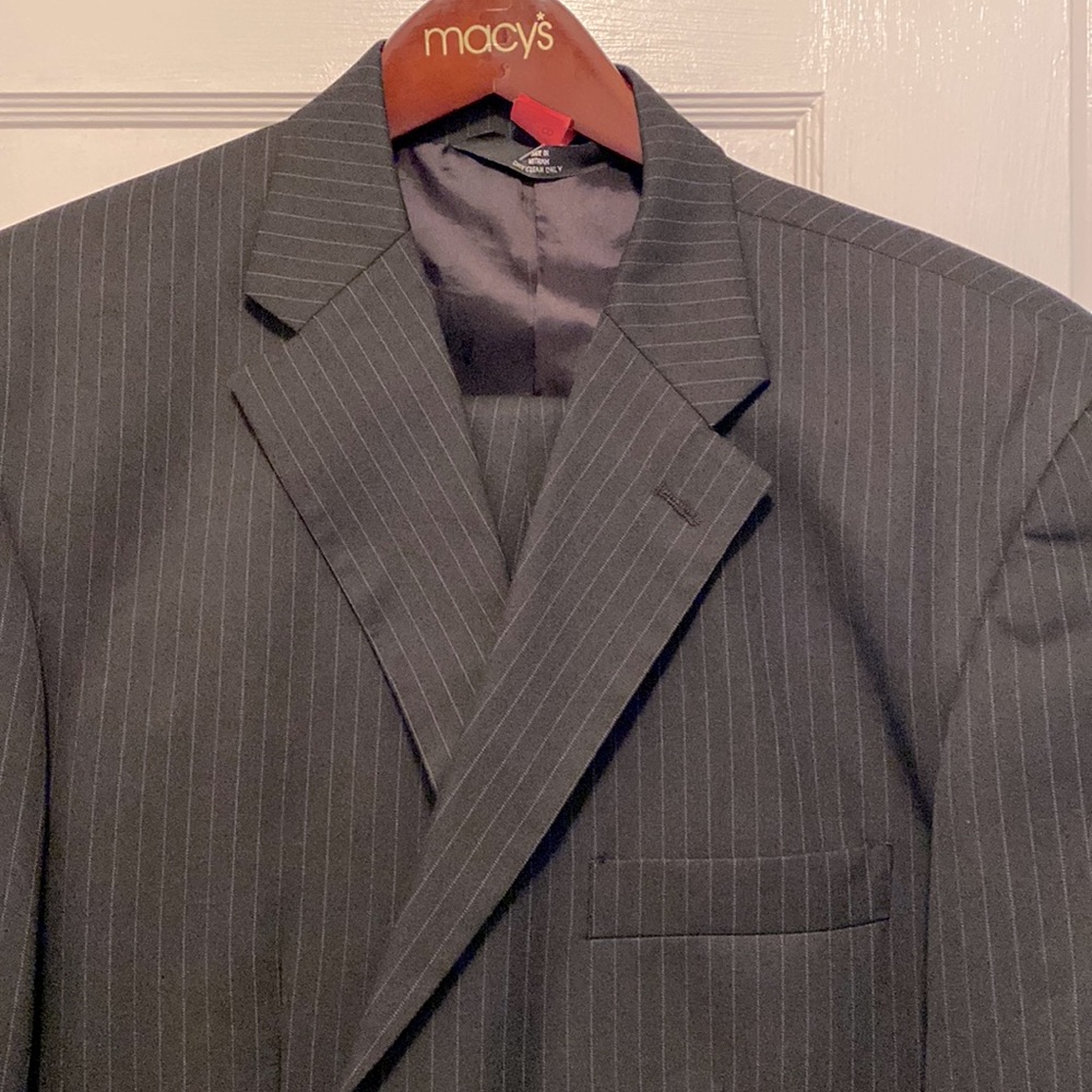Haggar Business Suit - Black w/ Blue Pinstripes - 44R